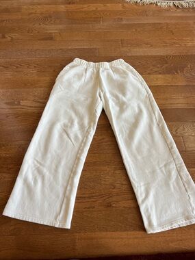 Brandy Melville Cream Wide-Leg fleece lined sweatpants